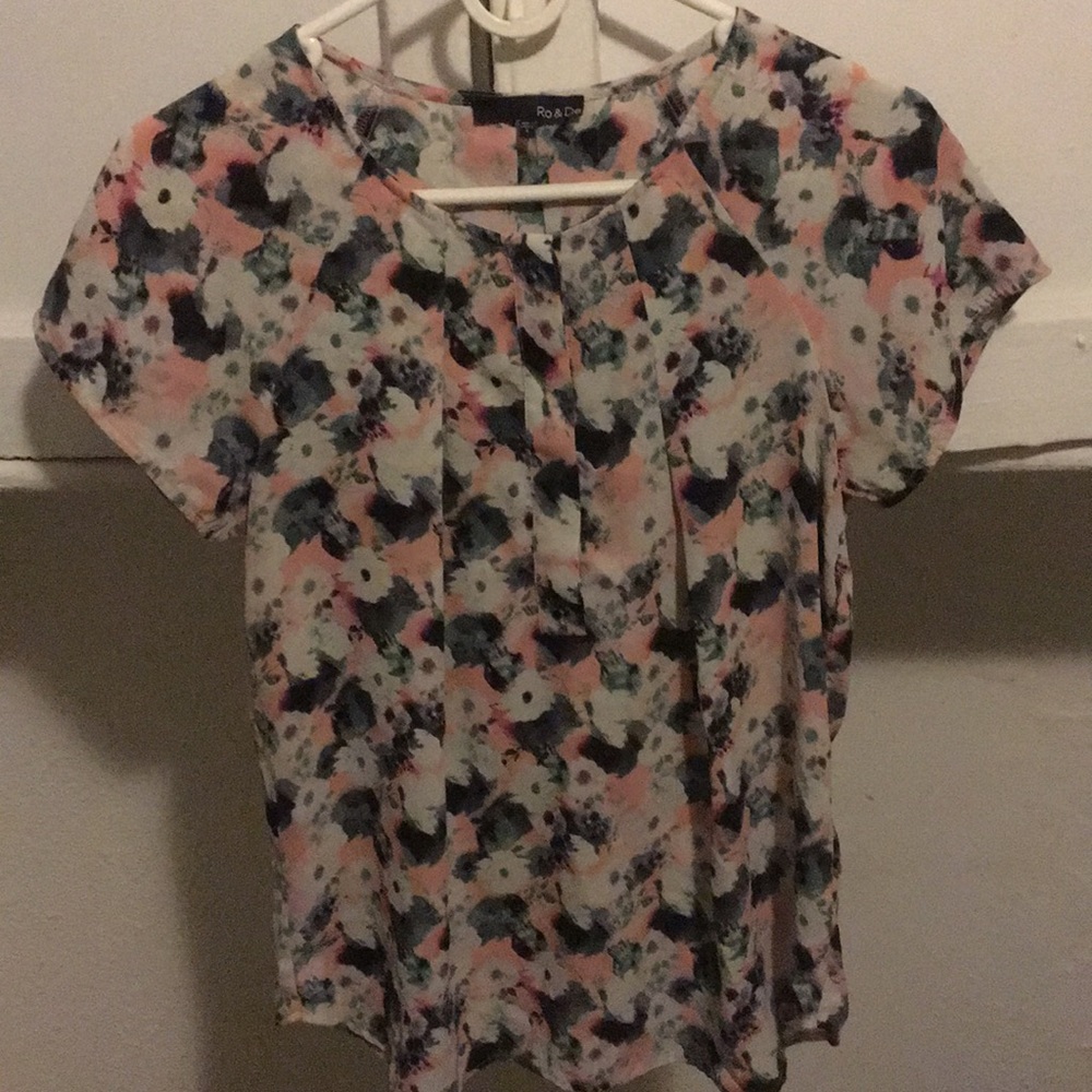 Pink Floral polyester Blouse